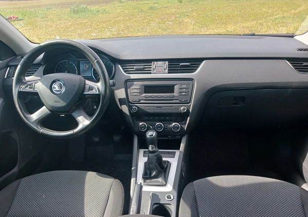 Skoda Octavia cena 23900 przebieg: 298000, rok produkcji 2014 z Poznań małe 121